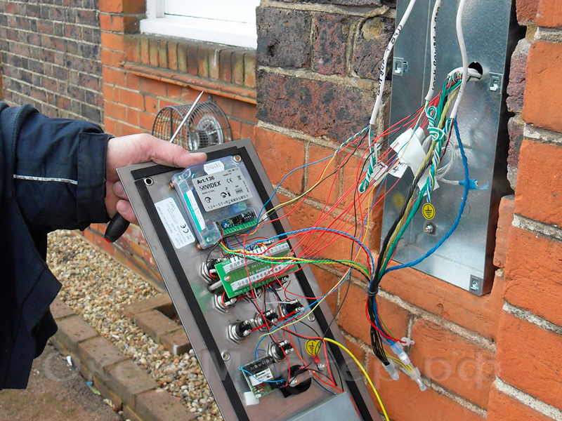 Продажа, монтаж и техническое обслуживание домофонов